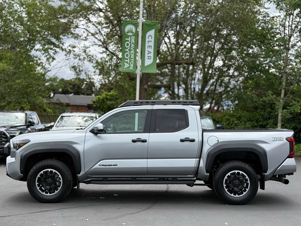 Used 2024 Toyota Tacoma TRD Off-Road AWD/4WD image 2