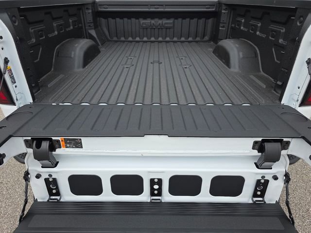 New 2026 GMC Sierra 2500 Denali w/ Denali Reserve Package AWD/4WD image 22