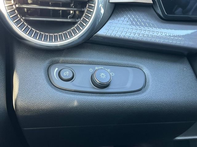 New 2026 Chevrolet Trax ACTIV w/ Driver Confidence Package image 32