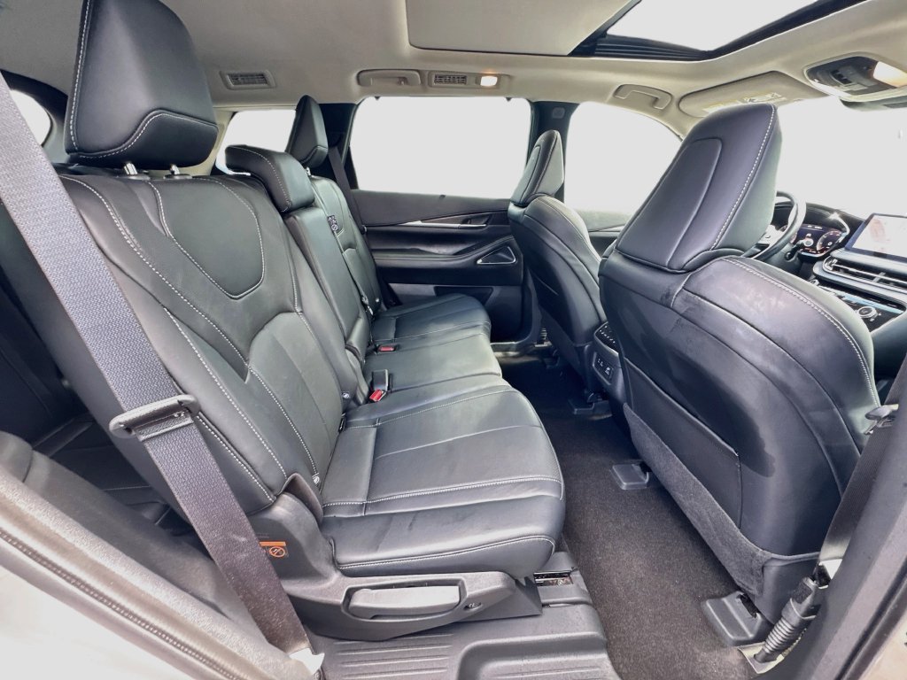 Certified 2023 INFINITI QX60 Sensory w/ Vision Package AWD/4WD image 31