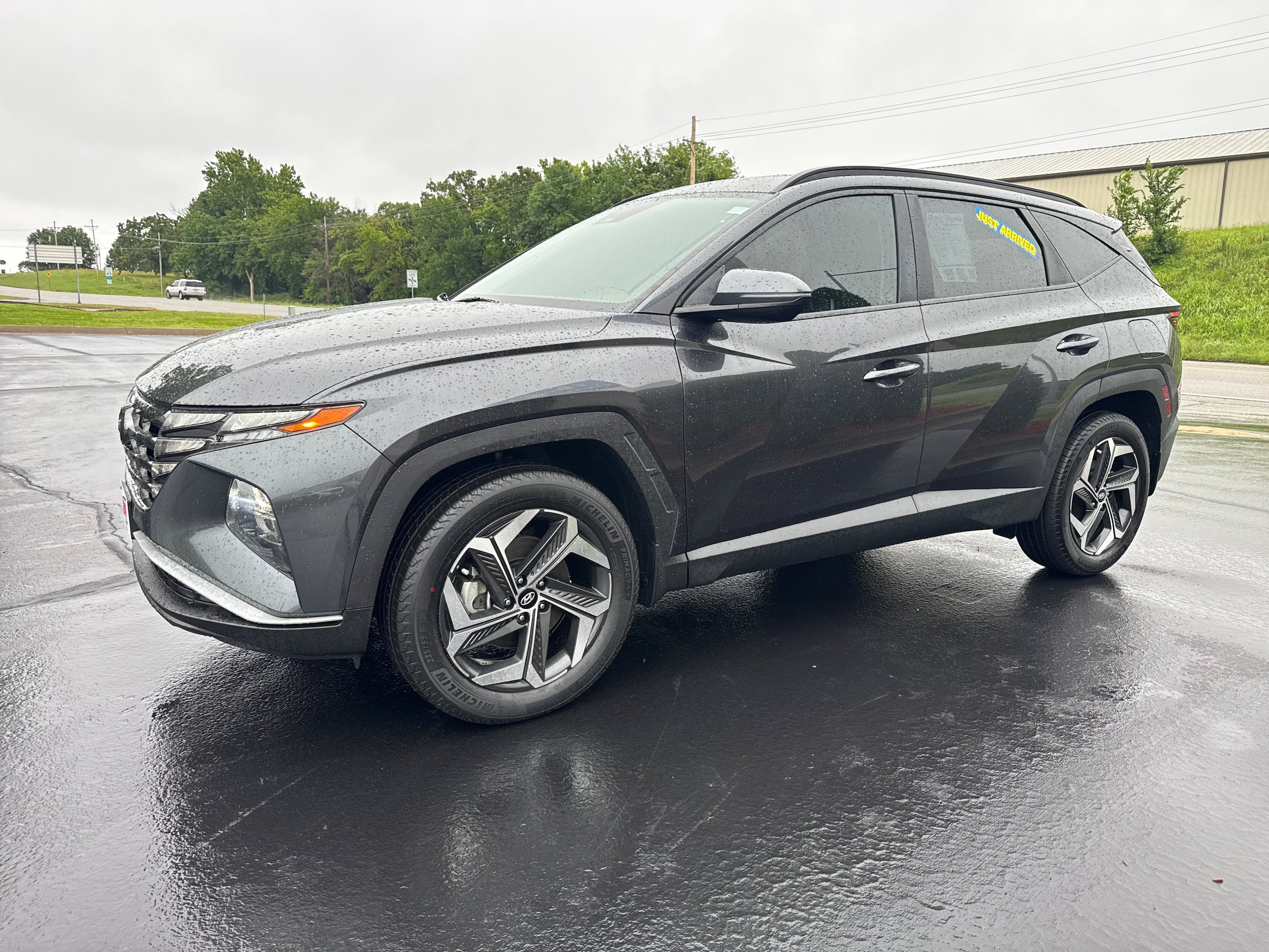 Used 2022 Hyundai Tucson SEL w/ Convenience + Premium Package AWD/4WD image 2