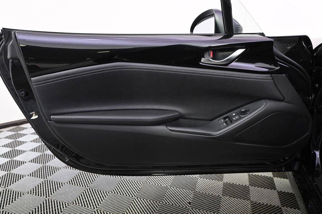 New 2026 MAZDA MX-5 Miata Club w/ Weather Package RWD image 23