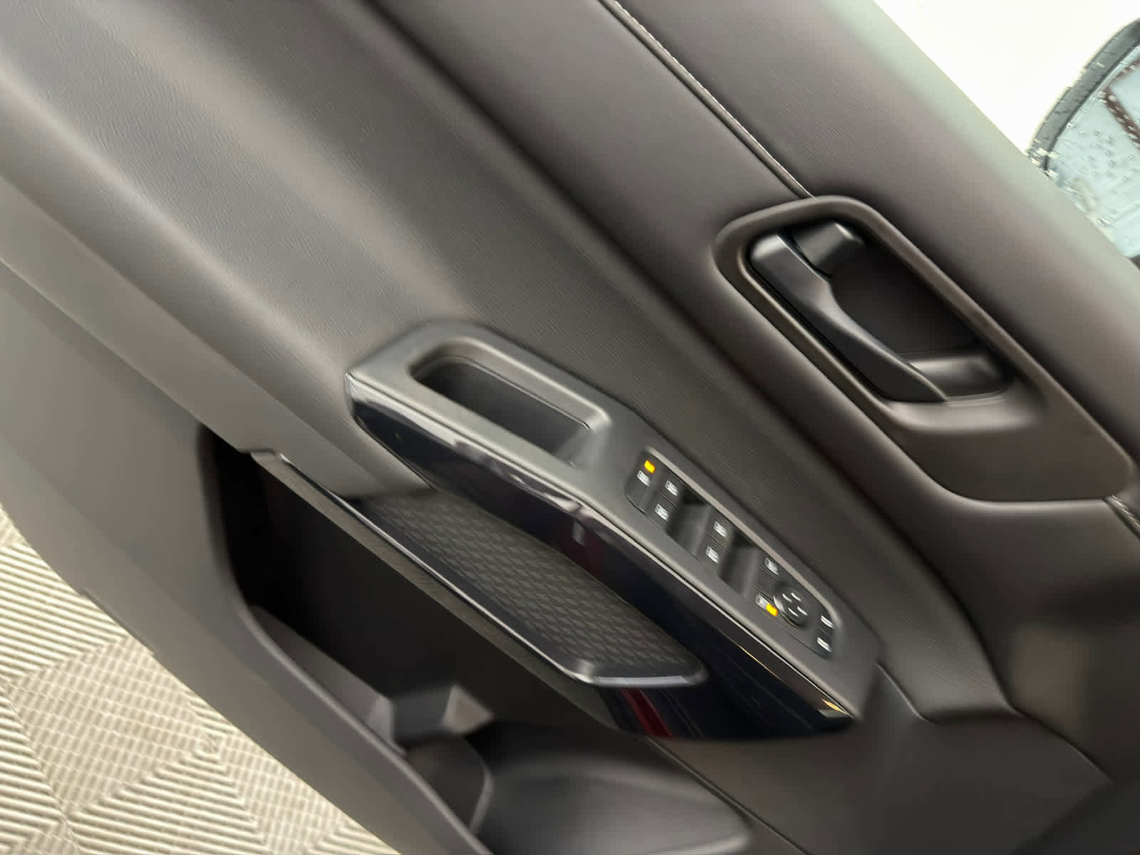 New 2026 Nissan Pathfinder SV image 24