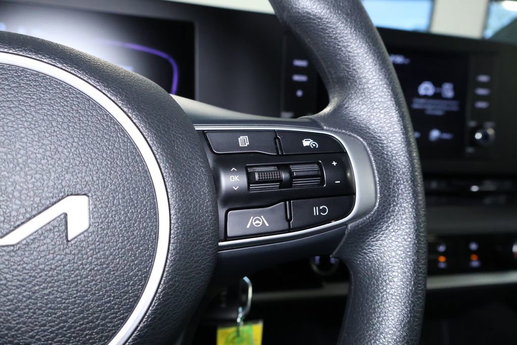 Used 2024 Kia Sportage LX image 20