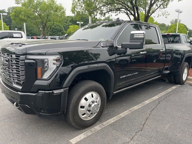 Used 2025 GMC Sierra 3500 Denali Ultimate AWD/4WD video 1