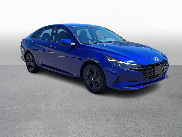 Used 2023 Hyundai Elantra SEL FWD image 3