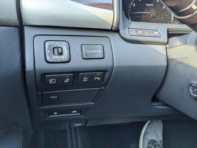 Used 2017 Lexus LS 460 AWD w/ Comfort Package image 24