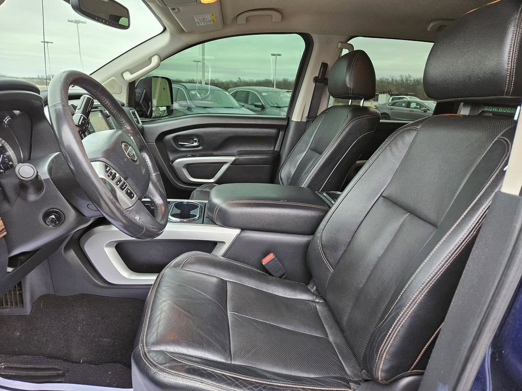 Used 2017 Nissan Titan SL w/ Chrome Package image 23