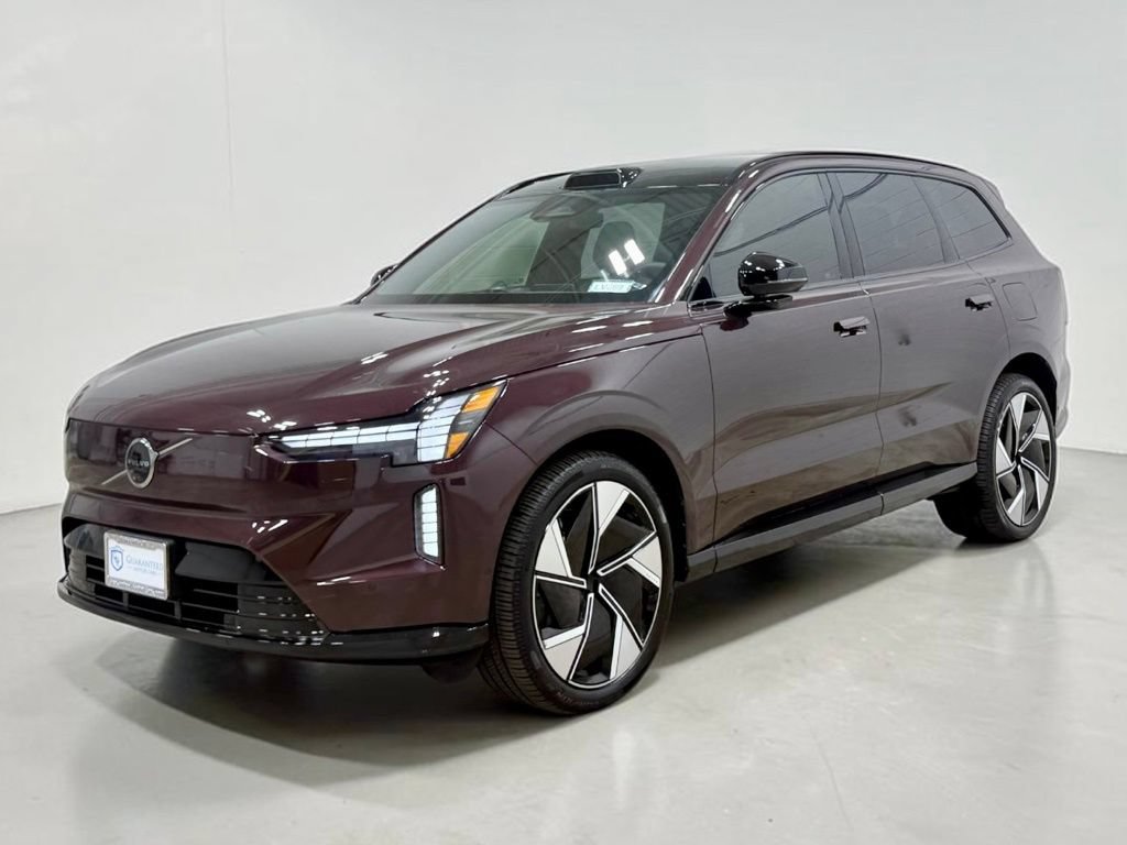 Used 2025 Volvo EX90 Ultra AWD/4WD image 11