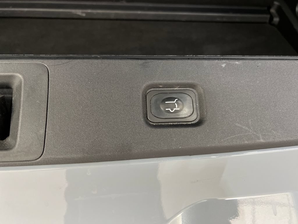 Used 2025 Ford Expedition Tremor AWD/4WD image 46
