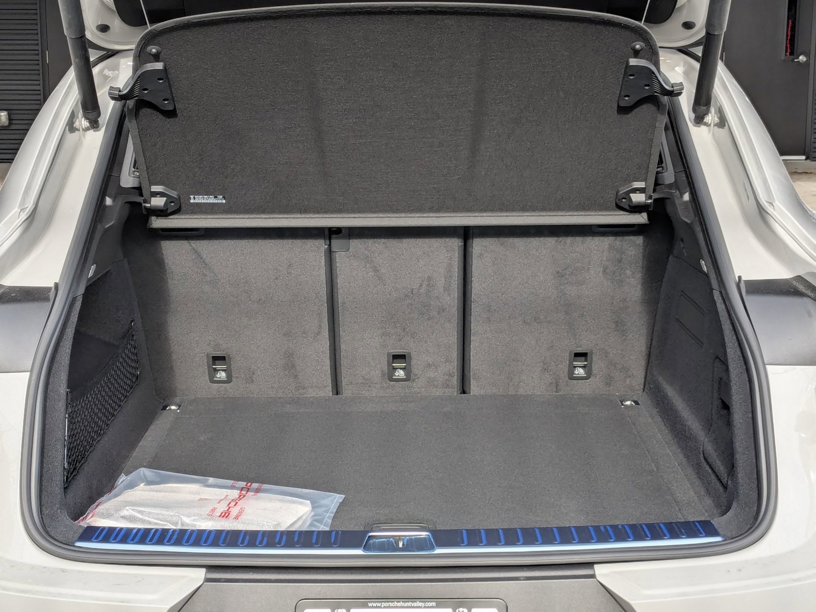 New 2026 Porsche Cayenne Coupe image 24