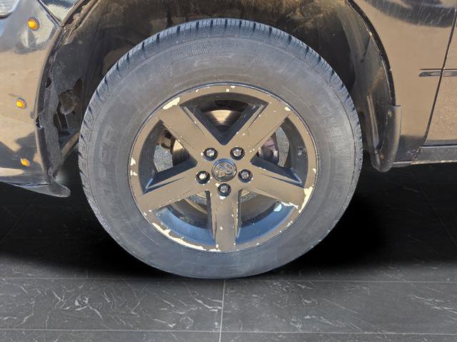 Used 2013 RAM 1500 Express image 32