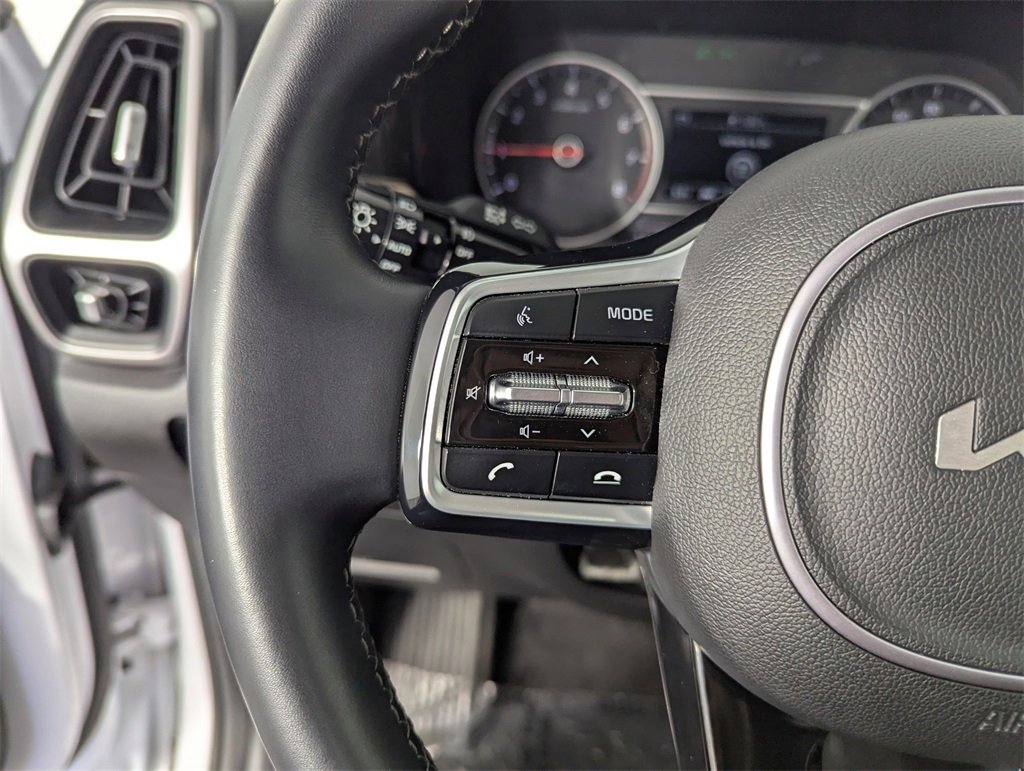 Used 2023 Kia Sorento X-Line EX image 22