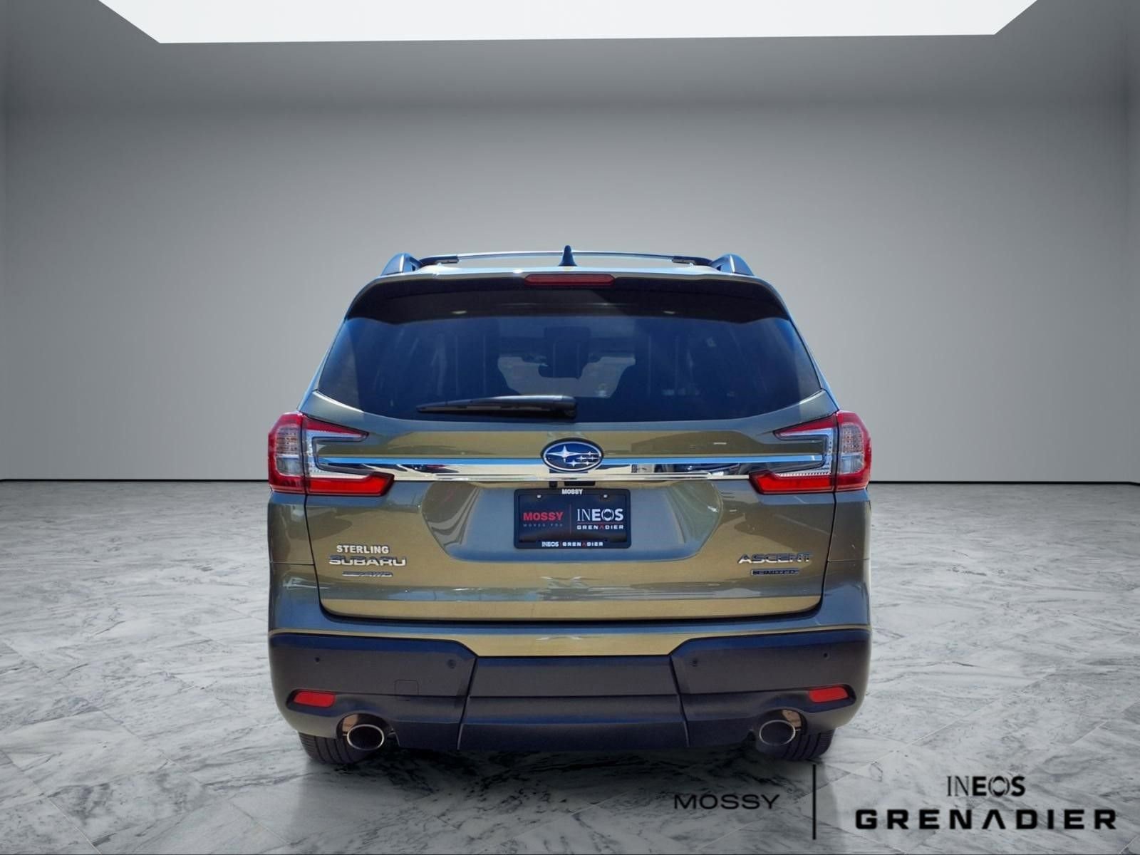 Used 2024 Subaru Ascent Limited w/ Technology Package AWD/4WD image 6