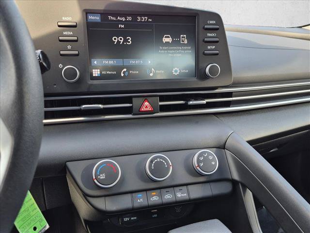 Used 2025 Hyundai Elantra SE FWD image 10
