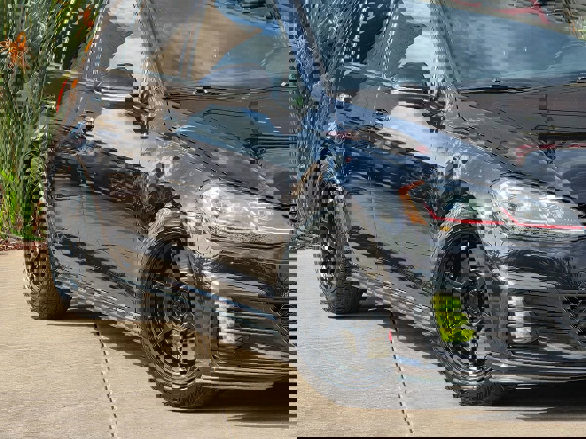 Used 2021 Volkswagen GTI SE image 4