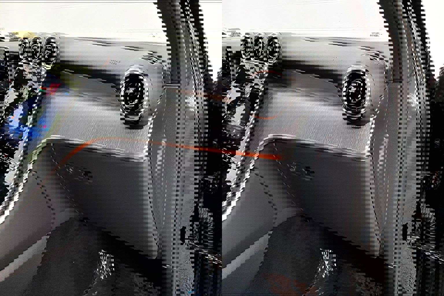 Used 2026 Mercedes-Benz GLC 300 image 19