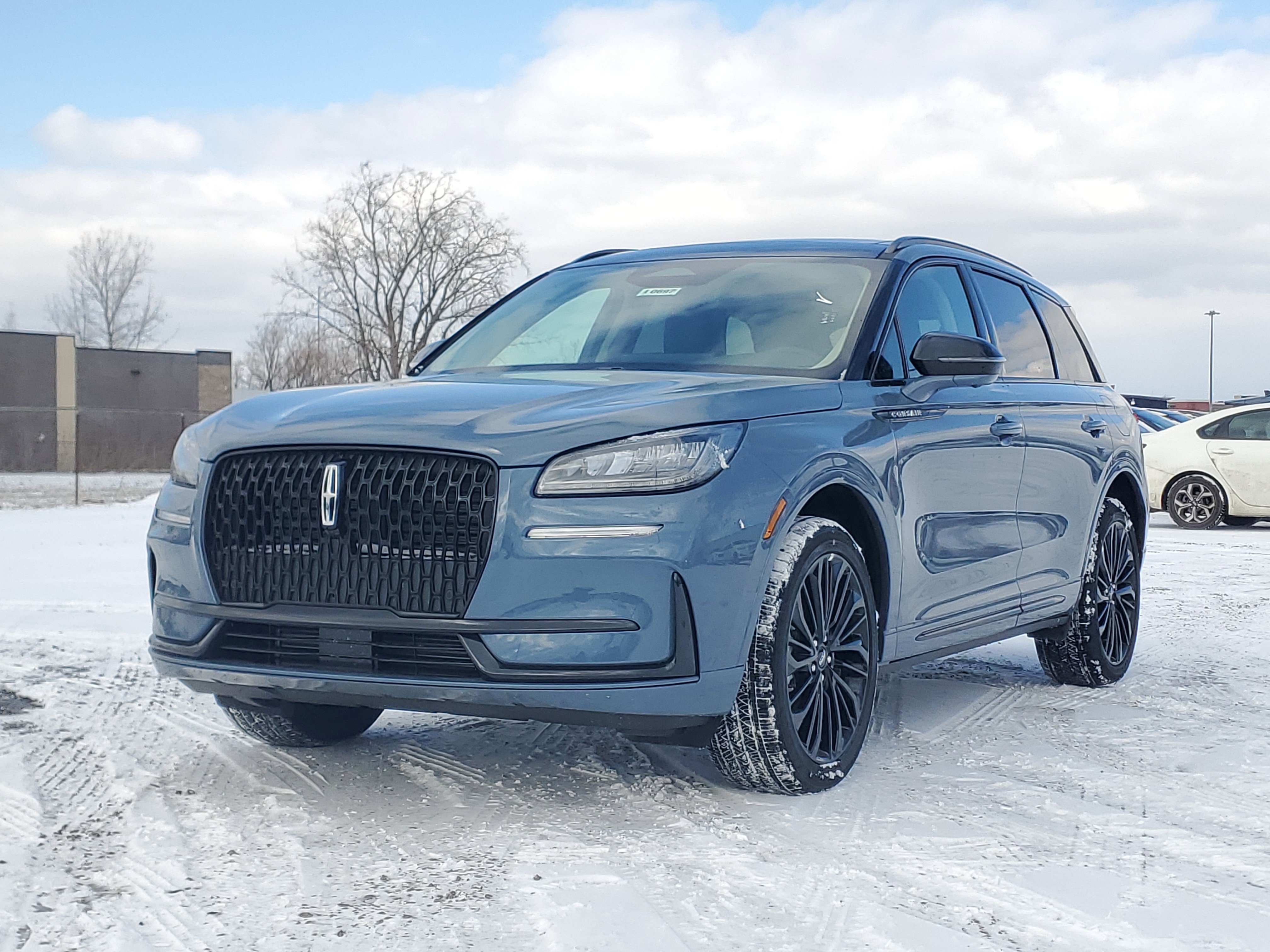 New 2026 Lincoln Corsair Premiere image 2