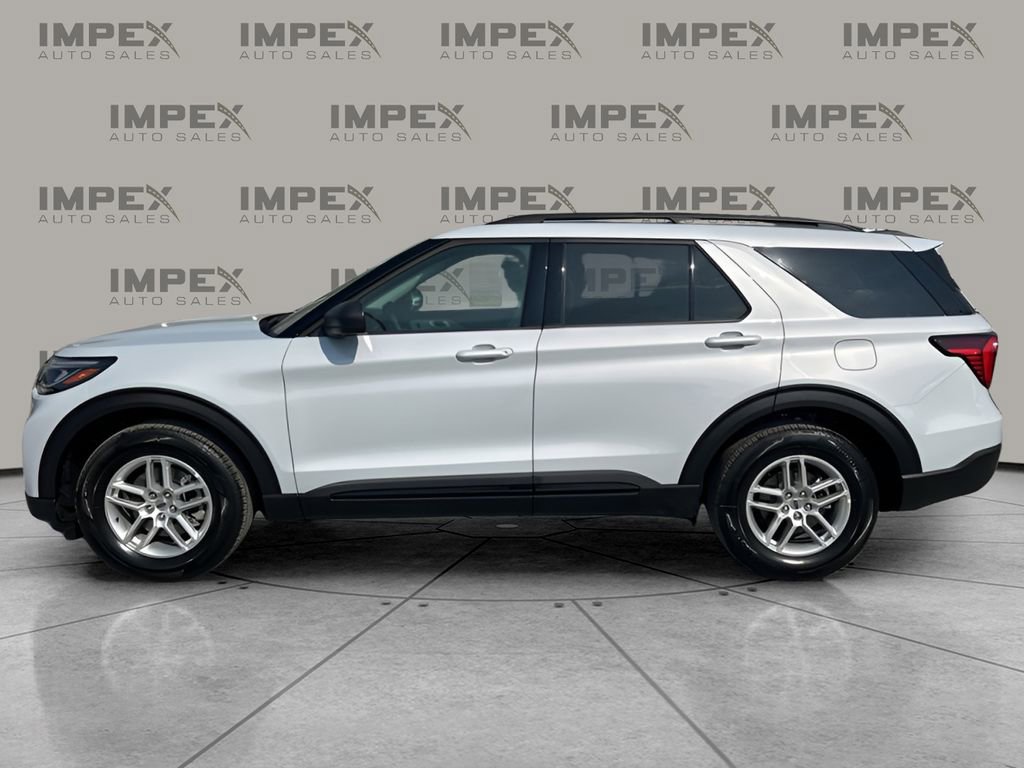 Used 2026 Ford Explorer Active image 2