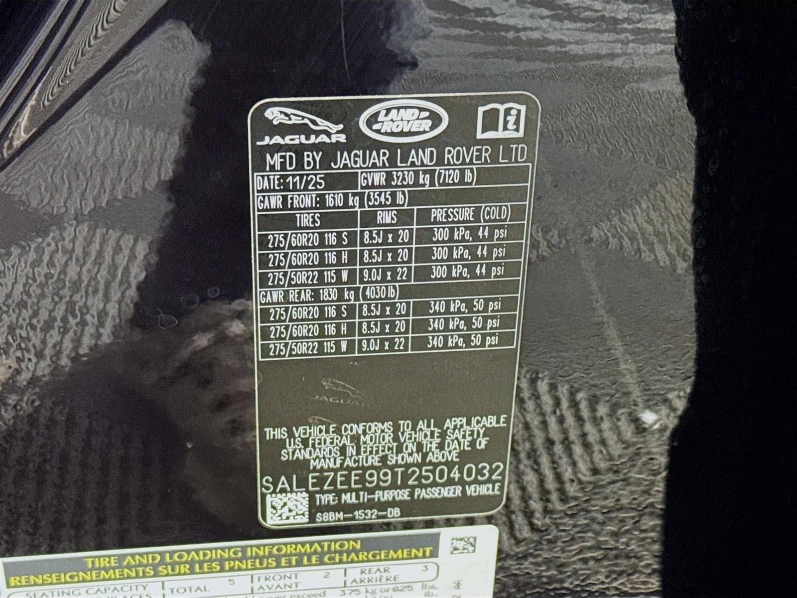 New 2026 Land Rover Defender 110 OCTA AWD/4WD image 34