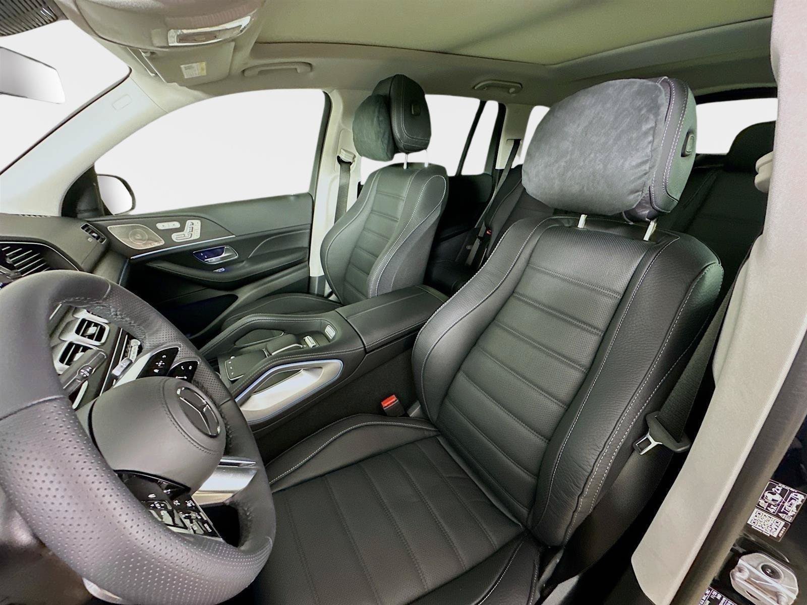 Used 2026 Mercedes-Benz GLS 450 4MATIC image 27