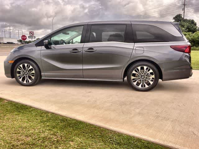 Used 2026 Honda Odyssey Elite image 4