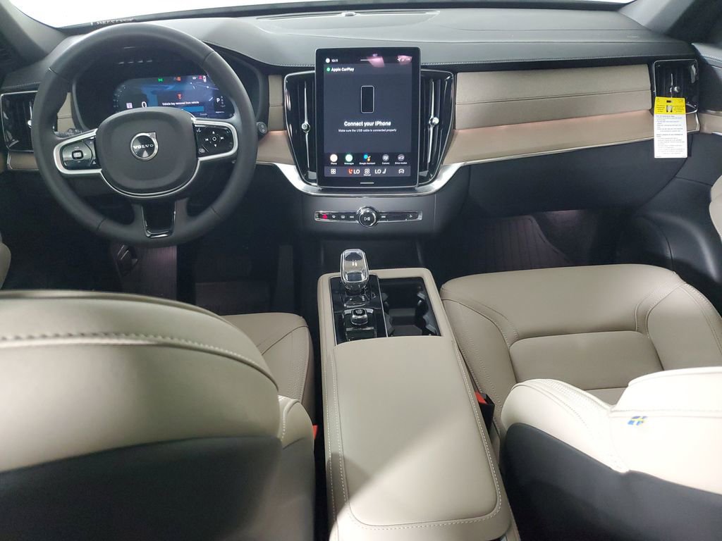 Certified 2026 Volvo XC90 B5 Core w/ Protection Package AWD/4WD image 16