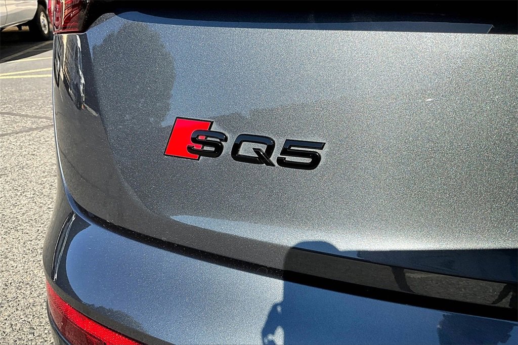 Used 2024 Audi SQ5 Prestige image 24