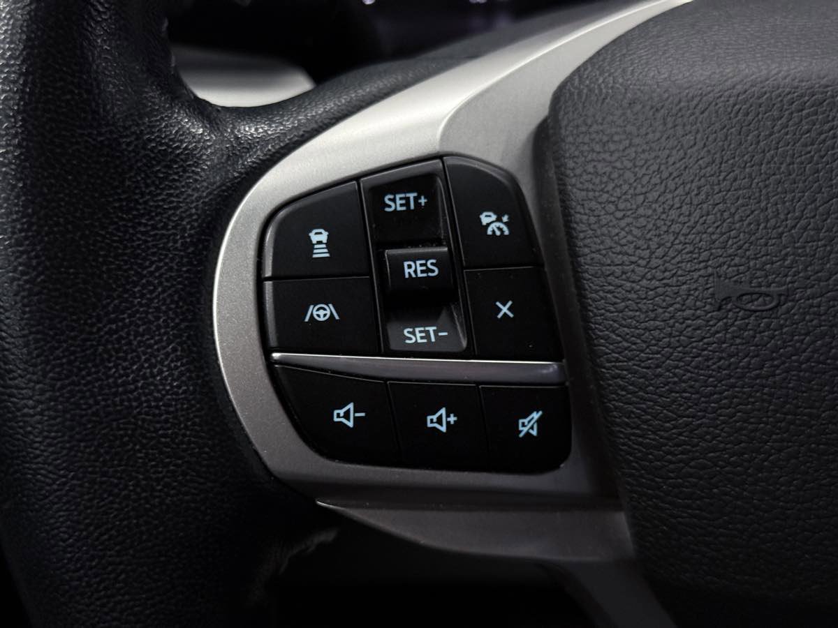 Used 2022 Ford Explorer XLT w/ Equipment Group 202A image 48