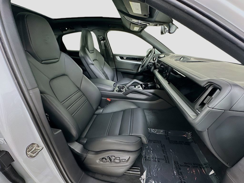 New 2025 Porsche Cayenne S AWD/4WD image 30