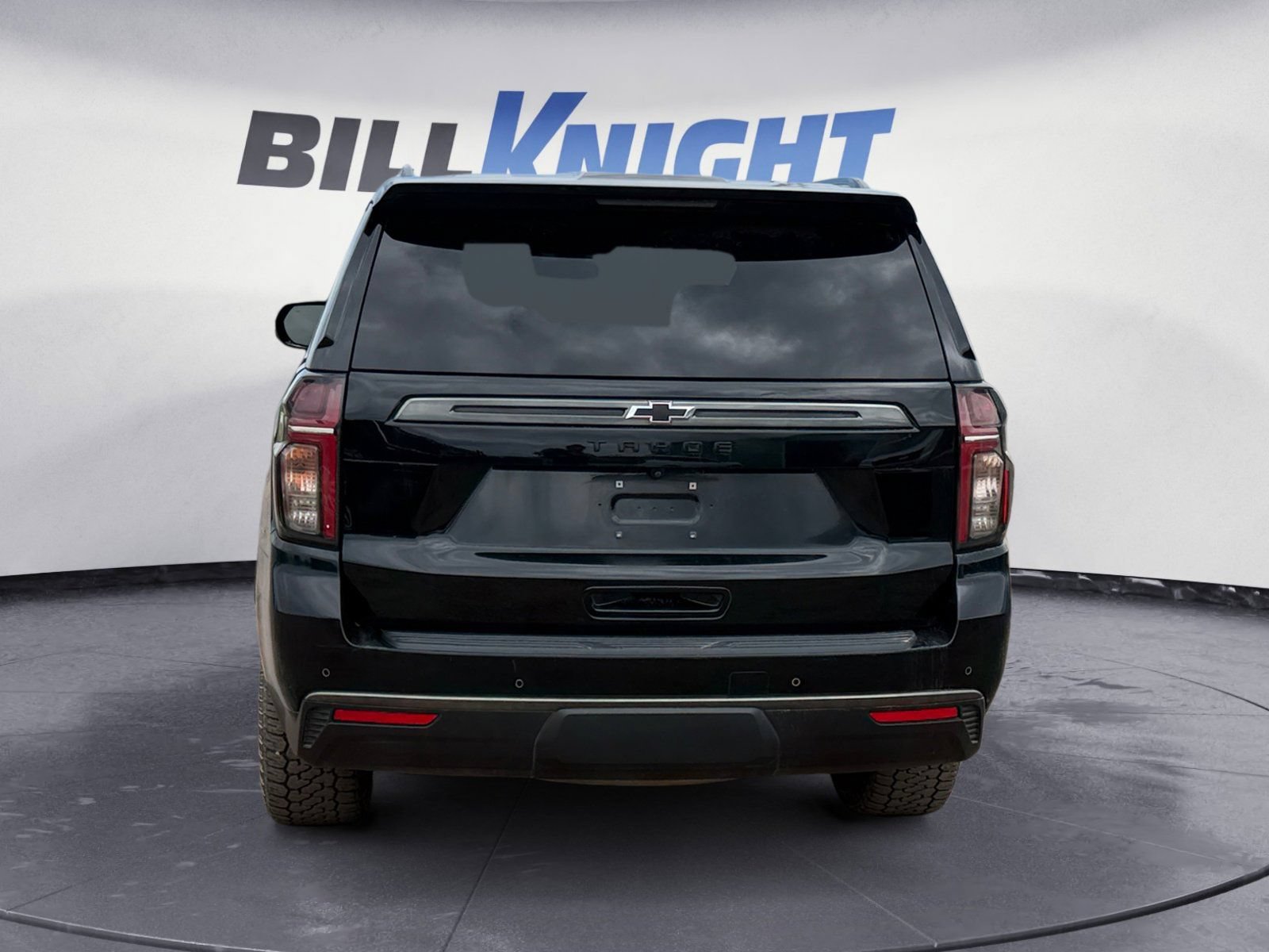 Used 2022 Chevrolet Tahoe Z71 w/ Luxury Package AWD/4WD image 4