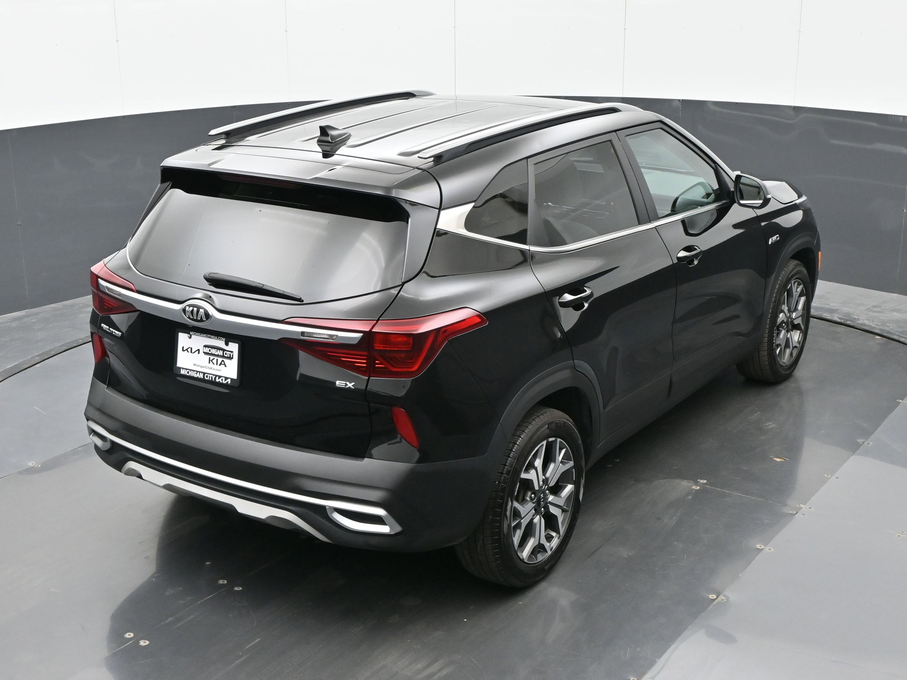 Used 2021 Kia Seltos EX AWD/4WD image 32