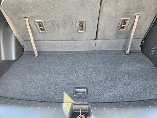 Used 2021 Chevrolet Traverse LT image 29