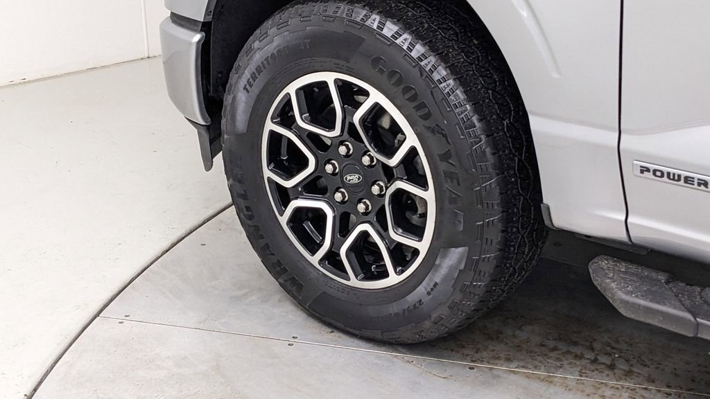 Certified 2023 Ford F150 XLT w/ Equipment Group 302A High image 4