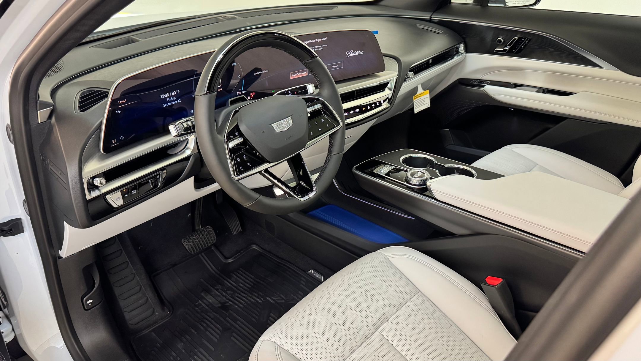 New 2026 Cadillac Lyriq Sport image 4