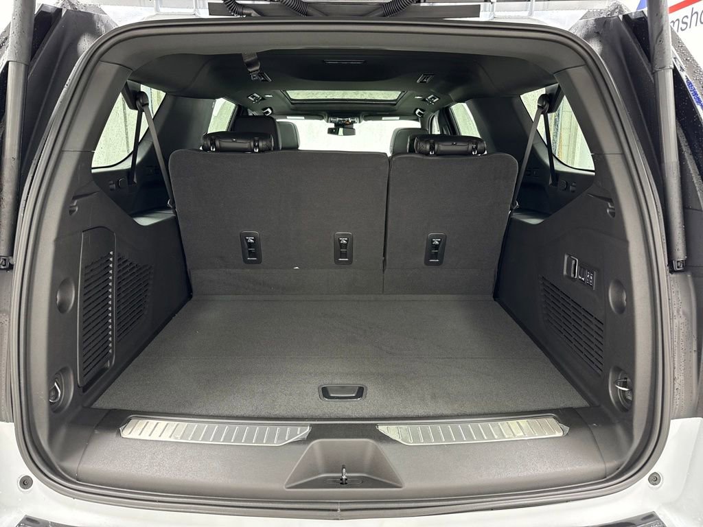 New 2026 GMC Yukon XL Denali w/ Sun & Power Step Package image 16