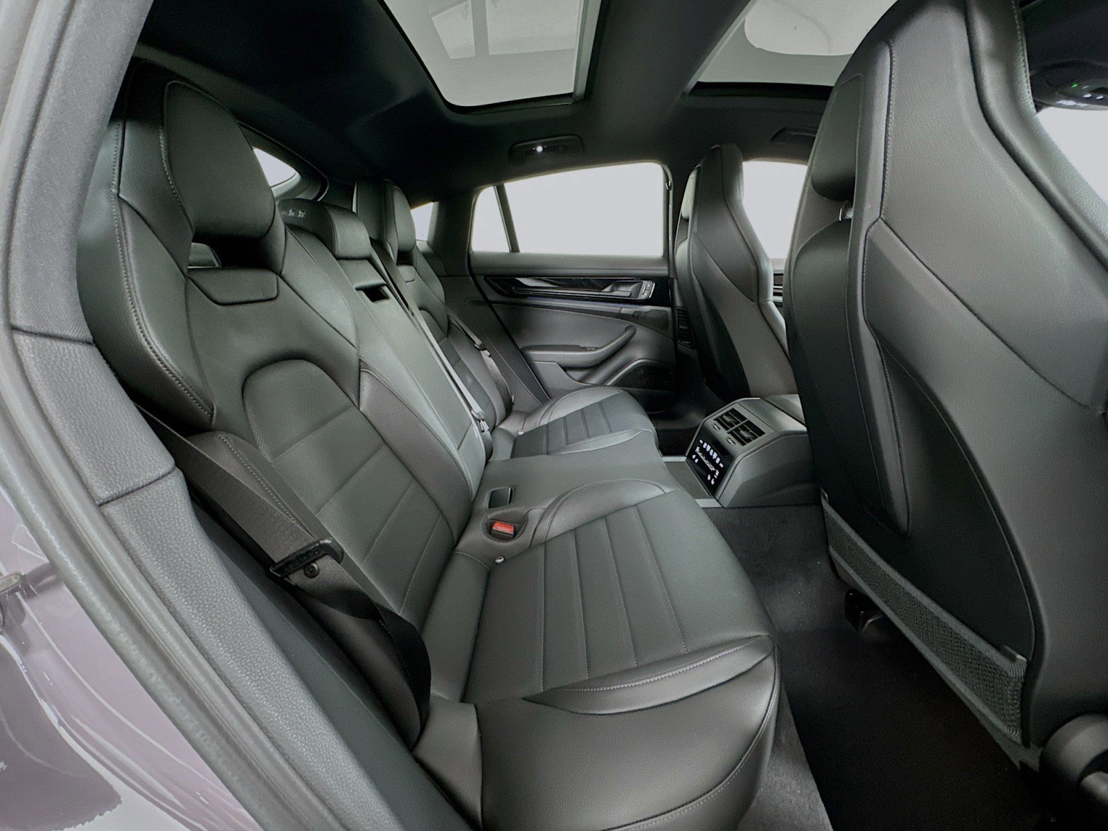 New 2025 Porsche Panamera image 26