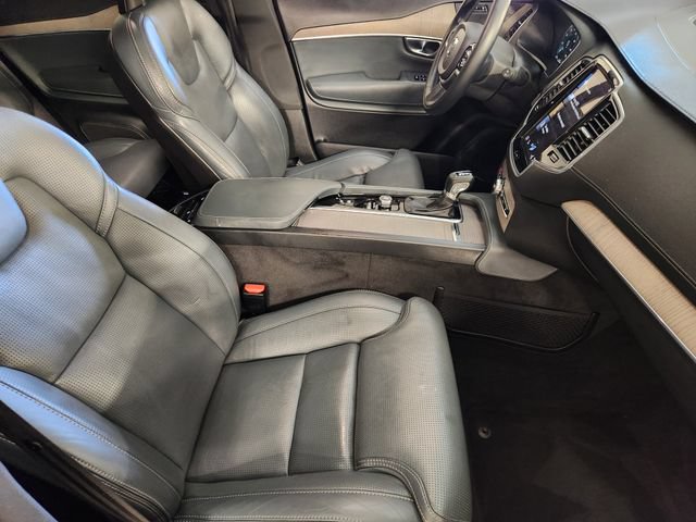 Used 2020 Volvo XC90 T6 Inscription w/ Protection Package Premier AWD/4WD image 3