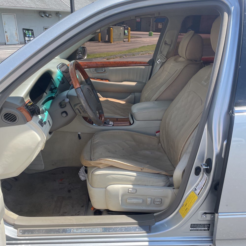 Used 2004 Lexus LS 430 RWD image 7