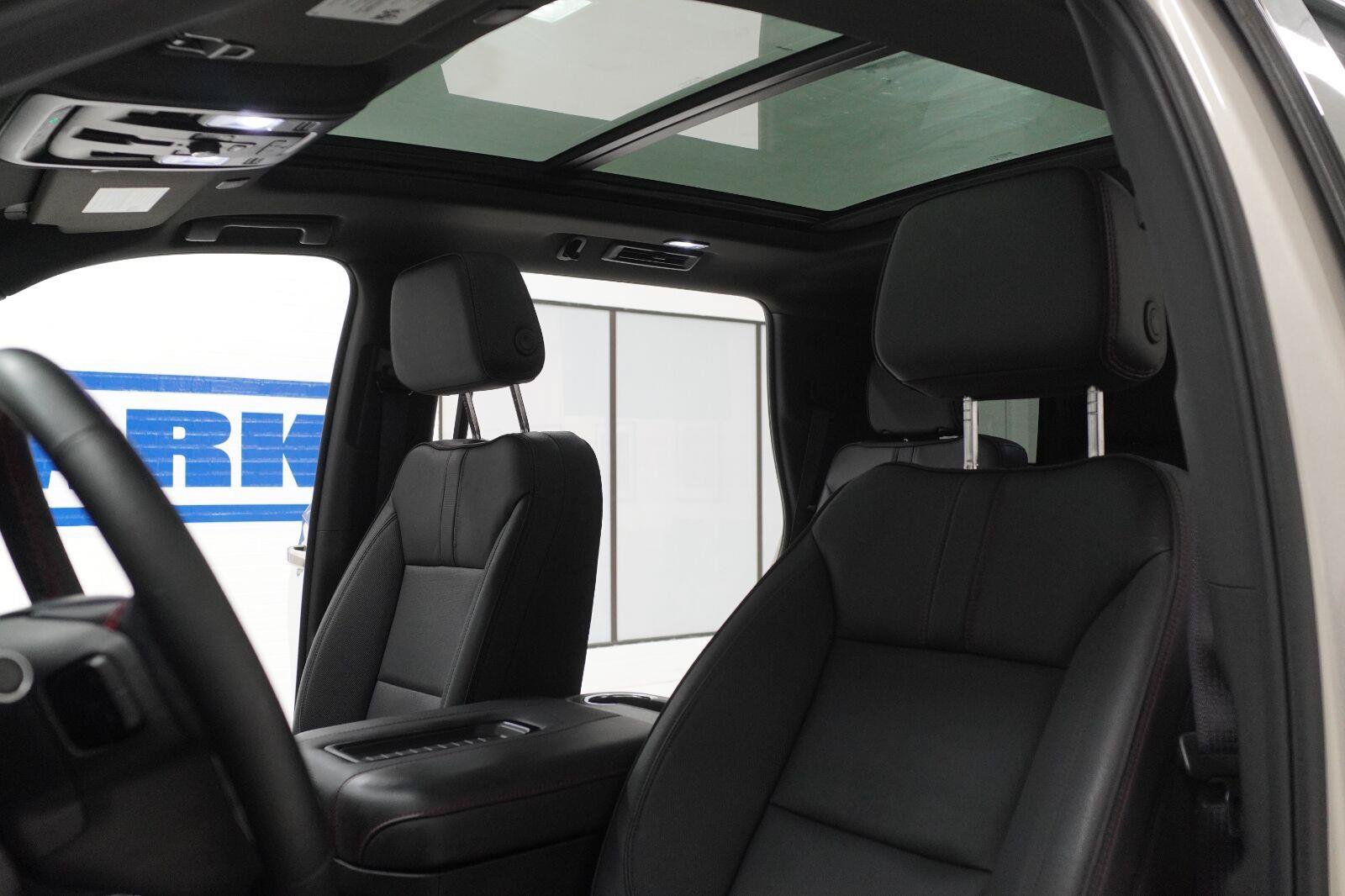 Used 2024 Chevrolet Tahoe RST w/ Luxury Package RWD image 6