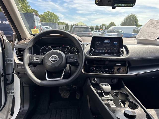 Used 2021 Nissan Rogue SV AWD/4WD image 10
