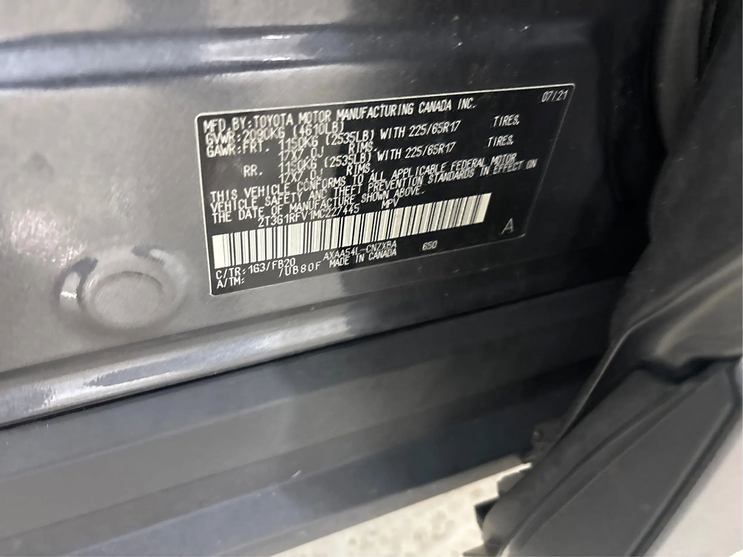 Used 2021 Toyota RAV4 LE image 29