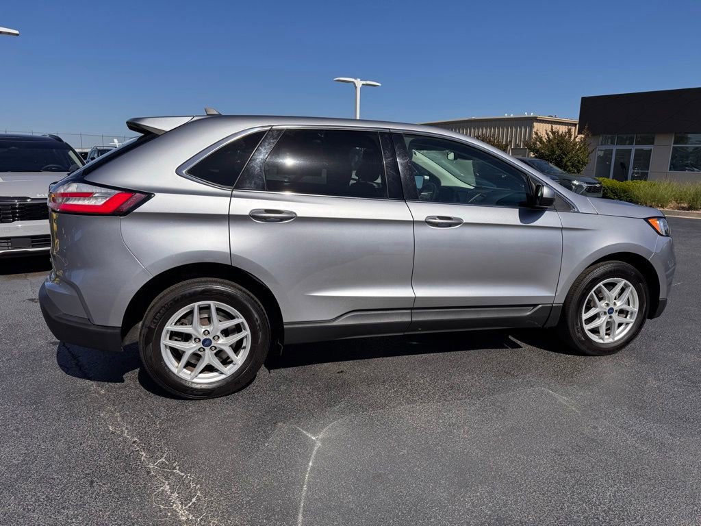 Used 2022 Ford Edge SEL AWD/4WD image 6