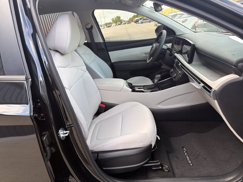 New 2026 Hyundai Tucson SE FWD image 35