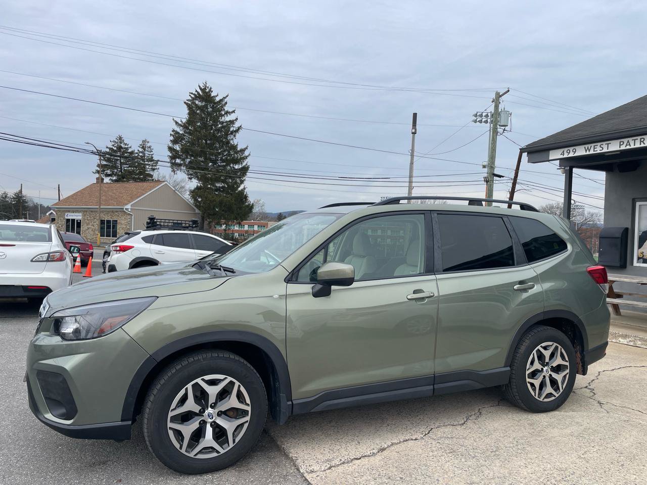 Used 2020 Subaru Forester Premium AWD/4WD image 9