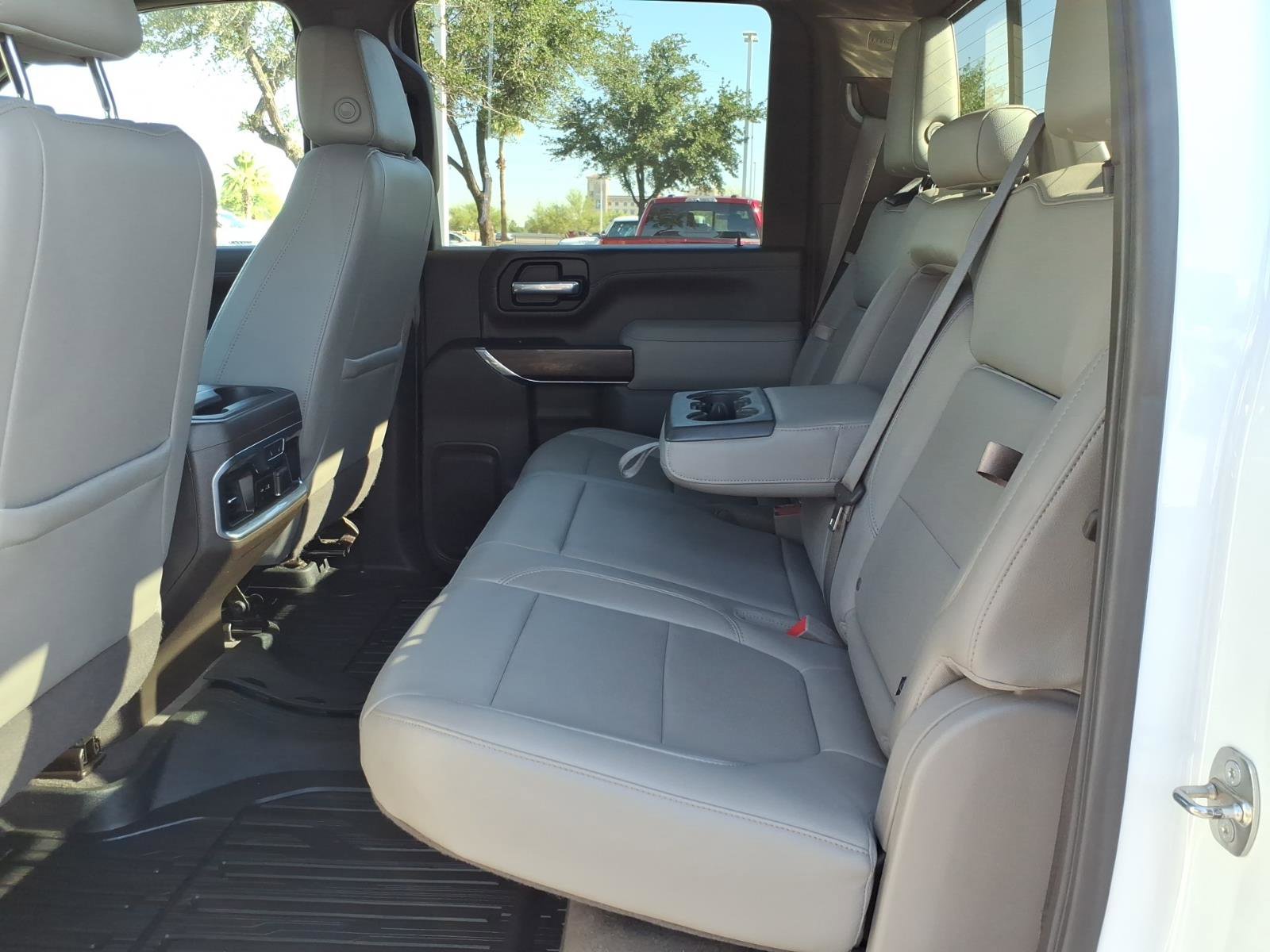 Used 2020 GMC Sierra 2500 SLT w/ SLT Premium Plus Package AWD/4WD image 17