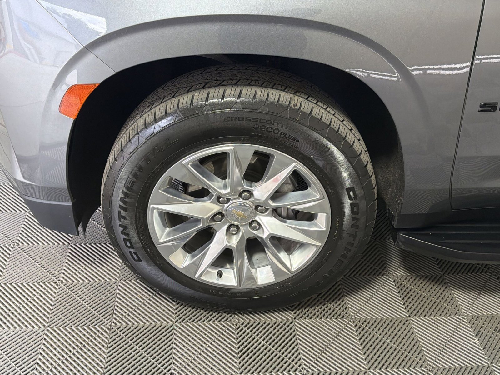 Used 2021 Chevrolet Suburban Premier image 12