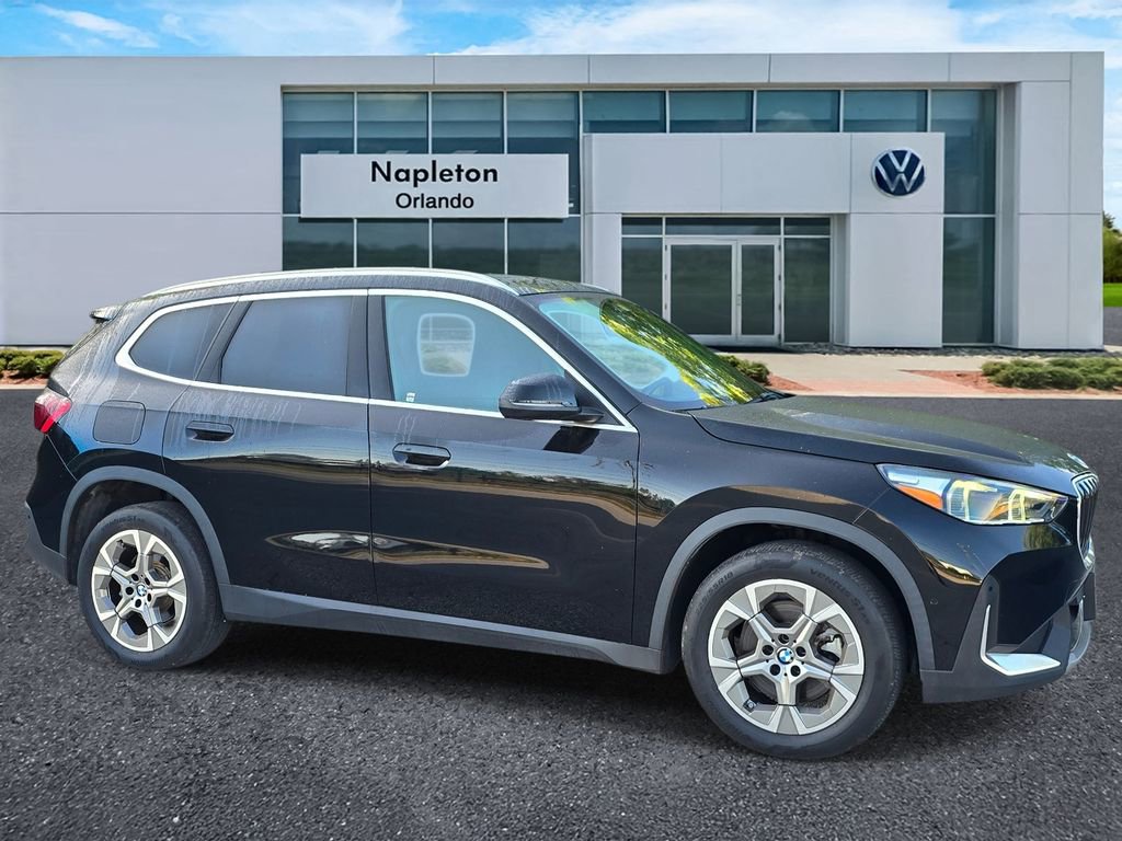 Used 2023 BMW X1 xDrive28i image 3