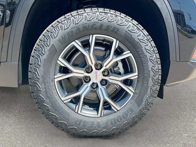 New 2026 GMC Acadia AT4 w/ Luxury Package AWD/4WD image 19