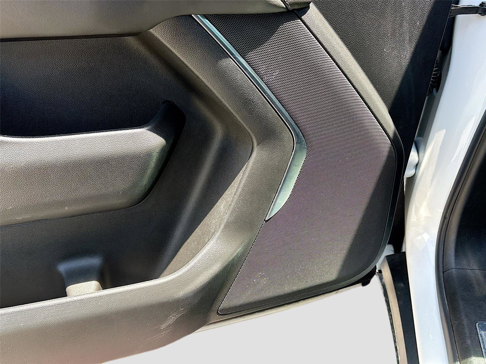 Used 2025 Chevrolet Suburban Z71 AWD/4WD image 19